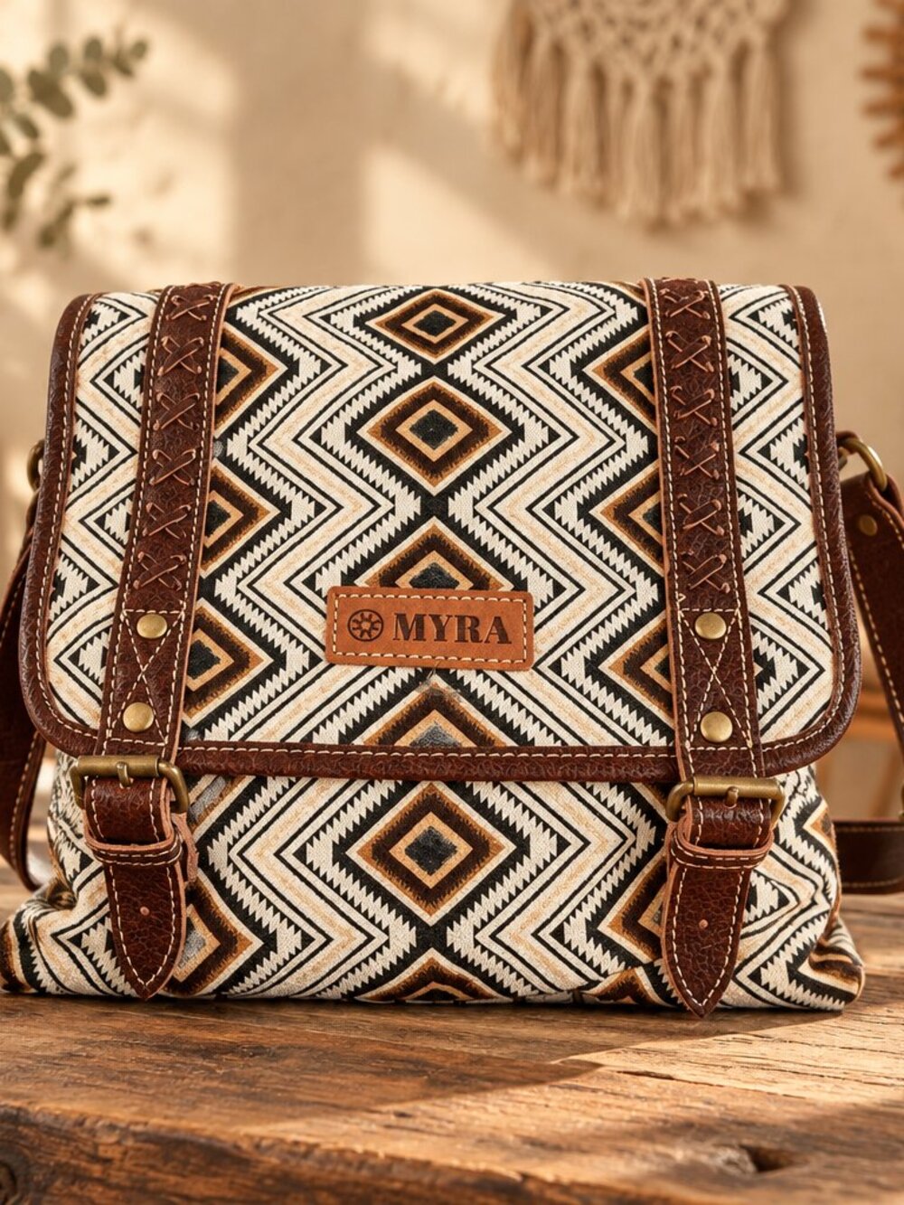 Myra Bag Crossbody